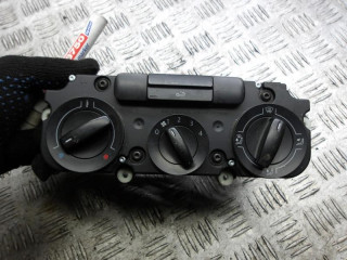 блок управления печки / климат-контроля Volkswagen Caddy 2 поколение 2004, 2.0 л., дизель, МКПП, минивэн, BN