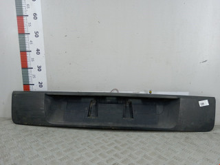 накладка двери (крышки) багажника Renault Scenic 2 поколение 2005, 2.0 л., АКПП, минивэн, 8200140172