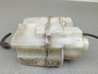 бачок омывателя Volvo V70 2 поколение 2003, 2.4 л., бензин, универсал