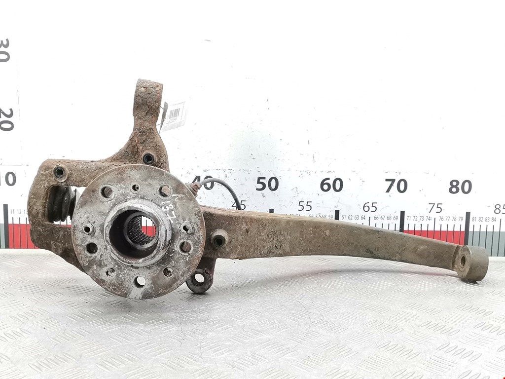 ступица передняя левая Mercedes-Benz R-Класс W251 2006, 3.0 л., АКПП, минивэн, A2513301320 - фото №1