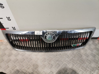 решетка радиатора Skoda Octavia 2 поколение (A5) [рестайлинг] 2008, 2.0 л., МКПП, хетчбэк 5 дв., 1Z0853668