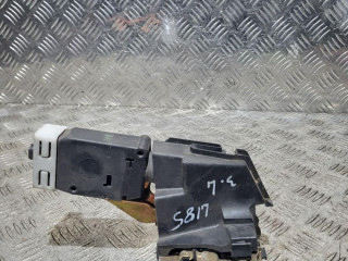 замок двери задней левой Mitsubishi Carisma 1 поколение 1999, 1.8 л., бензин, 5МКПП, бронза, хетчбэк 5 дв.