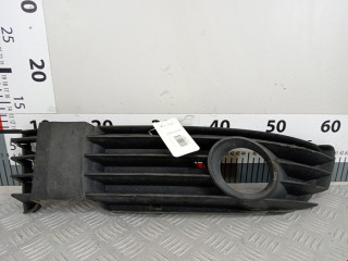 заглушка (решетка) в бампер Volkswagen Passat B5 [рестайлинг] 2004, 2.0 л., МКПП, универсал, 3B0853665H
