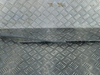 щеткодержатель (поводок стеклоочистителя, дворник) Mercedes-Benz M-Класс W163 1999, 2.3 л., бензин, МКПП, внедорожник 5 дв.