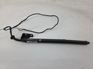 амортизатор крышки багажника (3-5 двери) BMW 2 серия Active Tourer F45 2015, 2.0 л., бензин, АКПП, передний привод