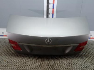 крышка багажника (дверь 3-5) Mercedes-Benz E-Класс W212/S212/C207/A207 2012, 2.2 л., дизель, АКПП, седан