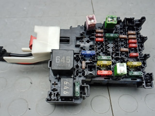 блок предохранителей Skoda Octavia 3 поколение (A7) 2015, 1.6 л., дизель