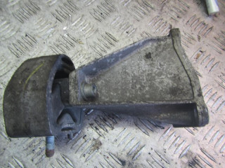 кронштейн КПП Volkswagen Passat B5 2001, 1.9 л., дизель, МКПП, универсал, 8D0399113AB