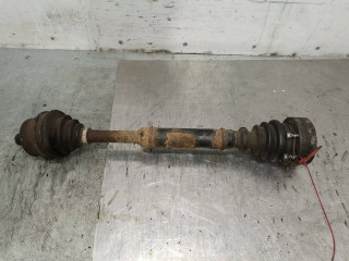 полуось передняя левая (приводной вал, ШРУС) Audi A4 B5 1995, 1.6 л., ADP, бензин, 5МКПП, седан