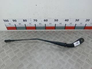 щеткодержатель (поводок стеклоочистителя, дворник) BMW 2013, 1.6 л., МКПП, седан, 61617260485