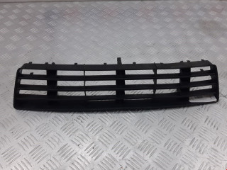 заглушка (решетка) в бампер Audi A6 4B/C5 [рестайлинг] 2001, 1.9 л., МКПП, седан, 4B0807683F