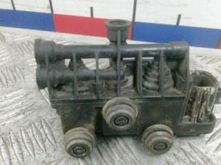 клапан компрессора пневмоподвески Land Rover Range Rover 3 поколение [2-й рестайлинг] 2012, 4.4 л., дизель, АКПП, внедорожник 5 дв., RVH500050