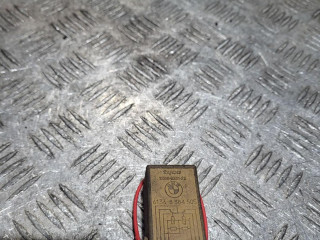 реле стеклоочистителей BMW 5 серия E39 1998, 2.8 л., бензин, АКПП, универсал, 61368384505