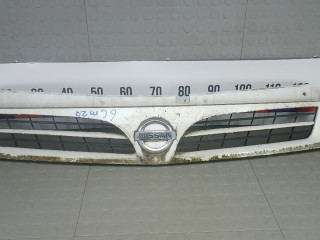 решетка радиатора Nissan Interstar 1 поколение 2005, 2.5 л., DCi, дизель, МКПП, микроавтобус