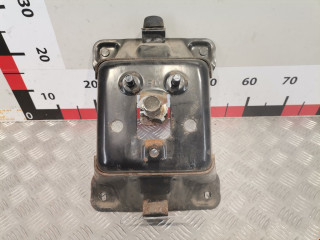 крепление запаски Mitsubishi Pajero Pinin 1 поколение 2000, 2.0 л., МКПП, внедорожник 3 дв., MR393483