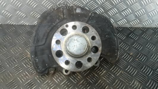 ступица передняя левая Mercedes-Benz E-Класс W212/S212/C207/A207 2009, 2.2 л., дизель, АКПП, седан - фото №1