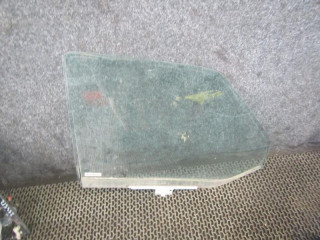 стекло двери передней правой Volkswagen Transporter T4 2000