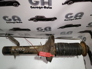 амортизатор передний правый Volkswagen Golf 4 поколение 2002, 1.9 л., дизель, хетчбэк 5 дв.