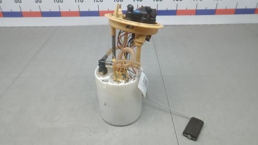 насос топливный Skoda Octavia 3 поколение (A7) 2014, 1.6 л., TDi, дизель, МКПП, хетчбэк 5 дв. - фото №1