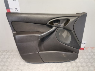 обшивка двери передняя левая Ford Focus 1 поколение 2000, 1.6 л., МКПП, универсал, 1311256