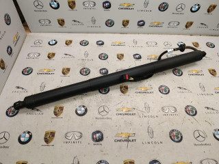 амортизатор крышки багажника (3-5 двери) Porsche Macan 1 поколение [рестайлинг] 2020, 3.0 л., бензин, АКПП, 95B827851F