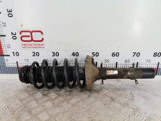 стойка амортизатора Volkswagen Golf 4 поколение 2000, 1.4 л., МКПП, хетчбэк 3 дв., 1J0413031S