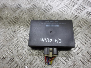блок комфорта Volkswagen Golf 3 поколение 2000, 1.6 л., бензин, АКПП, хетчбэк 5 дв., 1C0959799