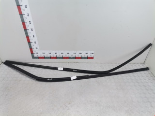 молдинг лобового стекла Volkswagen Golf 3 поколение 1997, 1.9 л., МКПП, хетчбэк 3 дв., 1H6853705B