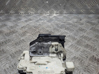 замок двери передней левой Volkswagen Passat B6 2006, 1.8 л., бензин, МКПП, универсал, 302837015