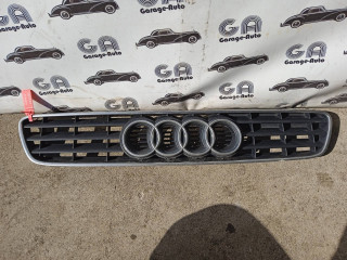 решетка радиатора Audi A3 8L 1997