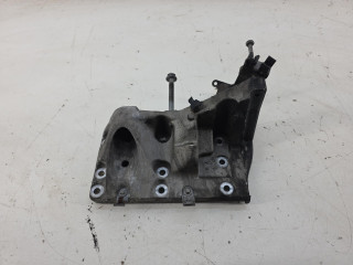 кронштейн двигателя Porsche Cayenne GTS 957 2008, 4.8 л., M 48.01, бензин, АКПП, внедорожник 5 дв., 9481022151R