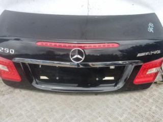 крышка багажника (дверь 3-5) Mercedes-Benz E-Класс W212/S212/C207/A207 2012, 2.2 л., дизель, АКПП, купе