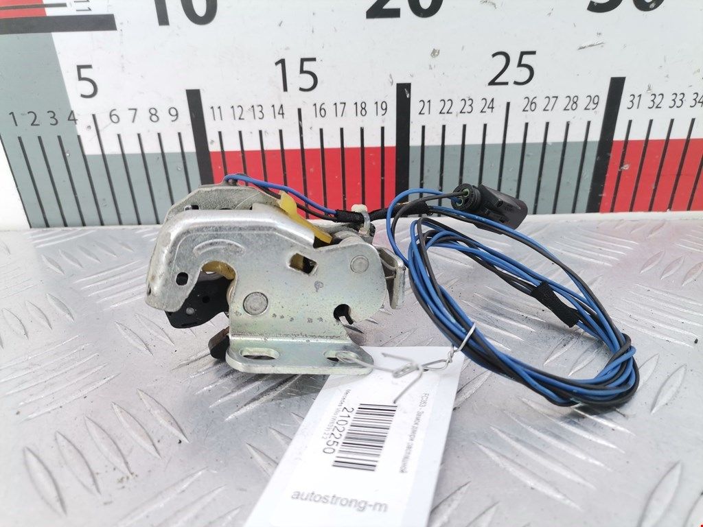 замок двери Mercedes-Benz Vito W639 2010, 2.2 л., АКПП, фургон, A6397400635 - фото №1