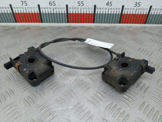 замок капота Land Rover Range Rover 3 поколение 2003, 4.4 л., АКПП, хетчбэк 5 дв.