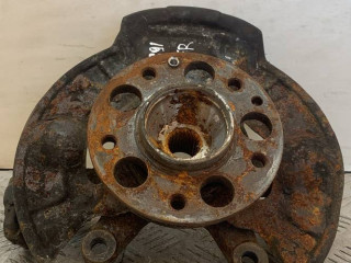 кулак поворотный правый Mercedes-Benz A-Класс W168 2001, 1.7 л., дизель, МКПП, хетчбэк 5 дв.