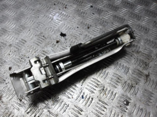 домкрат Audi A4 B5 1996, 8L0011031A