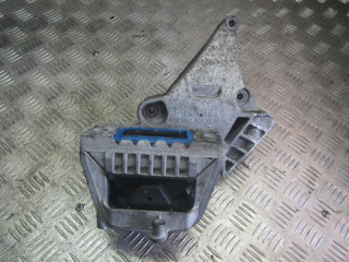 кронштейн двигателя Volkswagen Golf 4 поколение 2005, 1.9 л., дизель, 03G199207G