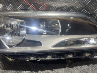фара правая Volkswagen Passat B7 2012, 2.0 л., дизель, 6МКПП, седан