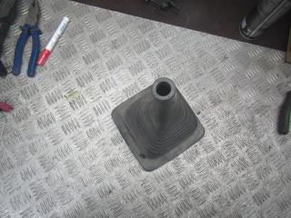 чехол рычага КПП Volkswagen Transporter T4 1992, 2.5 л., бензин, МКПП, микроавтобус, 701711120