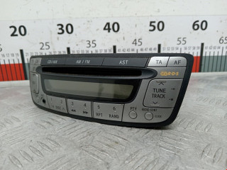 магнитола Toyota Aygo 1 поколение 2006, 1.0 л., МКПП, хетчбэк 5 дв., 861200H010