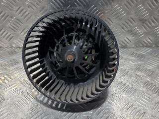 моторчик печки Ford Focus 3 поколение 2012, 1.6 л., IQDB, бензин, 5МКПП, хетчбэк 5 дв.