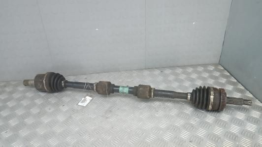 полуось передняя правая (приводной вал, ШРУС) Hyundai i40 1 поколение 2013, 1.7 л., CRDi, дизель, МКПП, универсал, 495013Z450 - фото №1