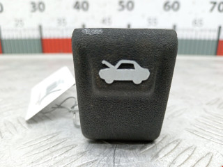 захватный крюк капота Hyundai Coupe GK 2002, 2.7 л., МКПП, купе, 8118134000