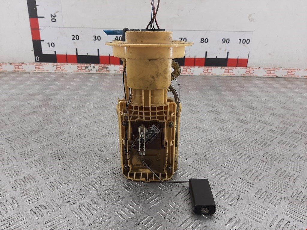 насос топливный Volkswagen Golf Plus 1 поколение 2008, 2.0 л., МКПП, хетчбэк 5 дв., 1K0919050AB - фото №1