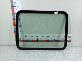 стекло кузовное боковое левое Renault Master 2 поколение 2002, 2.5 л., МКПП, фургон