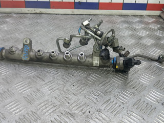 топливная рампа Volkswagen Passat B6 2010, 2.0 л., дизель, 03L089C