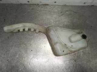 бачок омывателя Mazda 2 1 поколение 2003, 1.4 л., F6JB, дизель, 5МКПП, хетчбэк 5 дв.