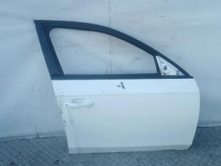 дверь передняя правая Audi A4 B8/8K 2008, 2.0 л., дизель, МКПП, седан, 8K0831052J
