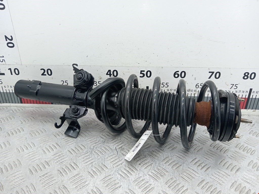 стойка амортизатора Ford Mondeo 3 поколение 2002, 2.0 л., АКПП, универсал, 1305642 - фото №1