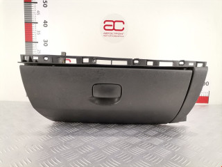 бардачок Renault Clio 3 поколение 2007, 1.5 л., МКПП, универсал, 8200407714